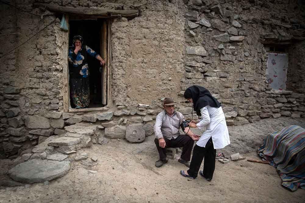 رئیس سازمان نظام پزشکی: کمبود پزشک متخصص به معنای نبود درمان نیست