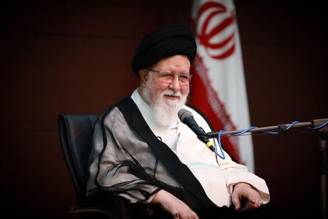 آیت الله علم الهدی: جنگ ۱۲ روزه یکی از عوامل اتحاد و همبستگی باکشورهای همسایه شد