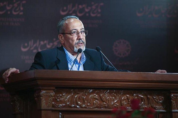 بی‌سایه تا ماه؛ روایتی از«محمود جعفری دهقی» استاد نامدار ایران‌شناسی