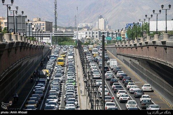 مصوبات شورای ترافیک اجرا نمی شود؛رتبه سوم برخورد با تخلفات را داریم