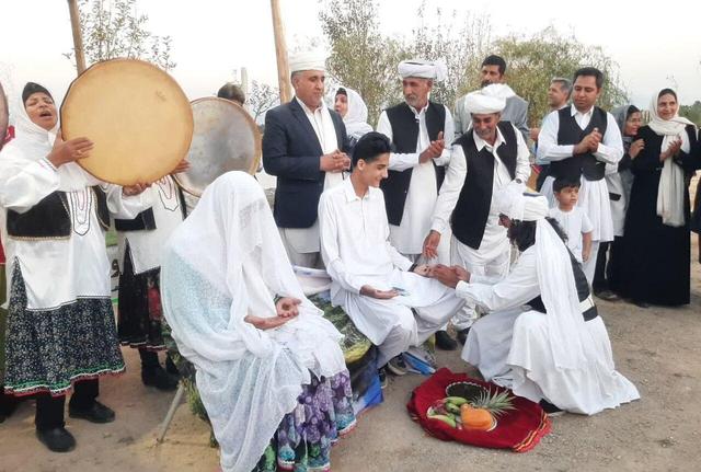 فیلم| آیین سنتی حنابندان سیستانی‌های گلستان