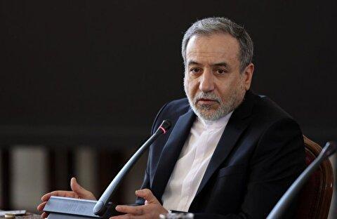 عراقچی: در نیویورک با آمریکایی‌ها هم با واسطه هم بی واسطه، پیام‌هایی رد و بدل شد / پیشنهاد‌های مختلفی روی میز گذاشتیم و مشاجراتی داشتیم / خیال می‌کردند هیولایی که از اسنپ بک ساخته‌اند، آنقدر ما را می‌ترساند که حاضر می‌شویم هر امتیازی را بدهیم / با شرایط جدیدی مواجه هستیم؛ این مسائل باید در شورای عالی امنیت ملی بررسی شود