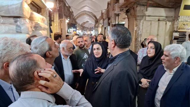 بازدید میدانی مقتدایی از بازار تاریخی اصفهان/ مطالبات و دغدغه‌های مردم بررسی شد