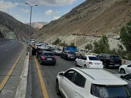 ترافیک سنگین در آزادراه تهران - شمال و کرج - قزوین