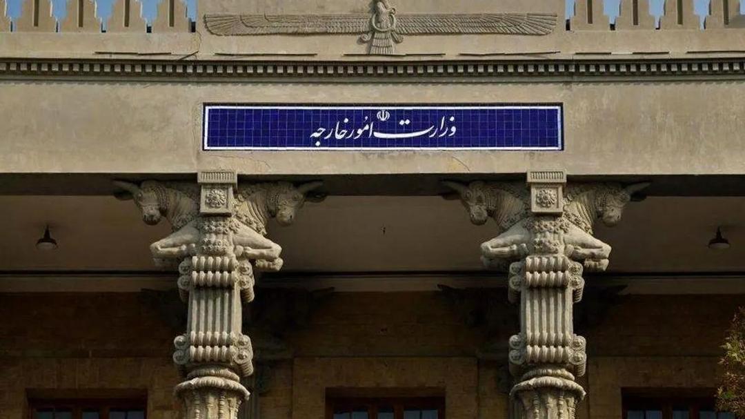 وزارت خارجه: تسهیلات لازم برای بازگشت محترمانه ایرانیان به وطن، فراهم است