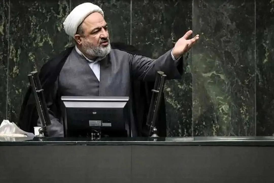 حمید رسایی: دیوان محاسبات نامه داده که تمام امضا‌های آقای عارف غیر قانونی است