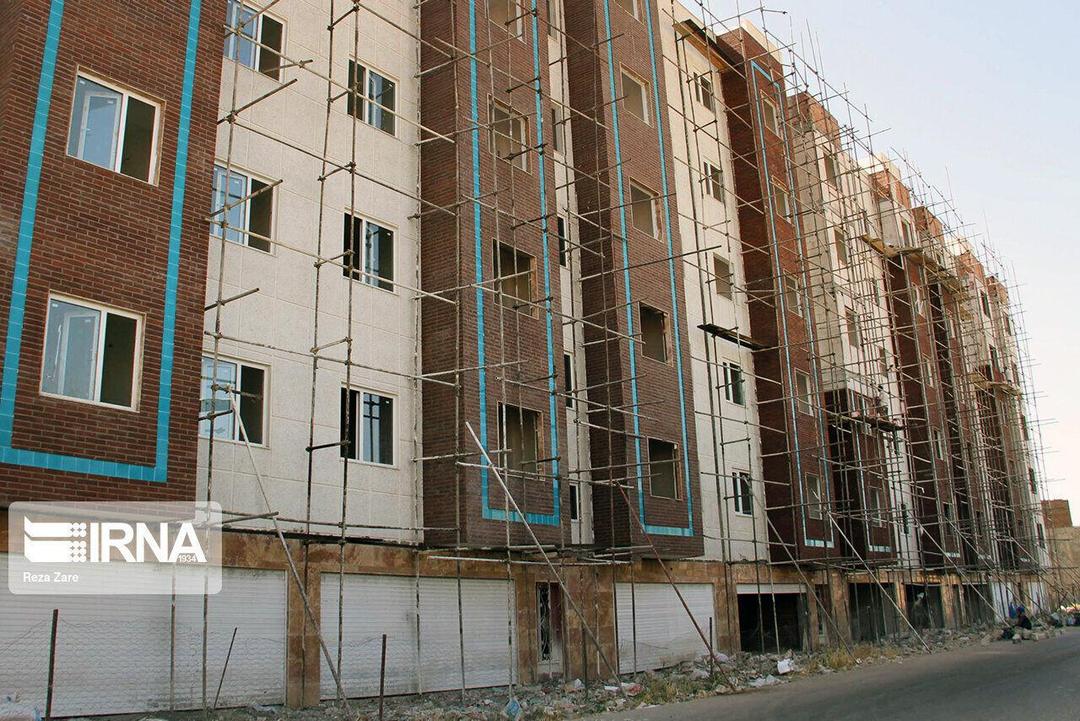 استاندار: مسکن کارگری قم باید در نزدیکی مراکز تولیدی احداث شود