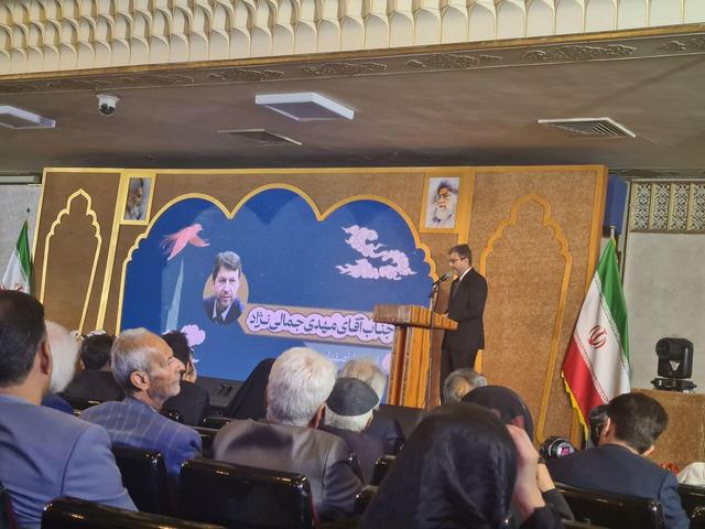 تأسیس بنیاد علمی و هنری و راه‌اندازی جایزه بین‌المللی استاد فرشچیان در دستور کار قرار دارد