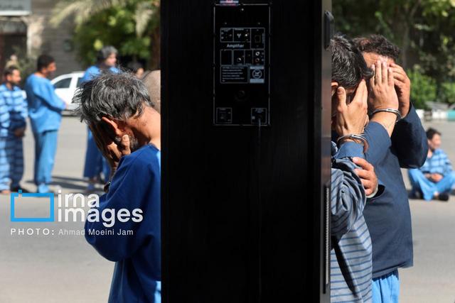 پلیس تهران به کار سارقان موبایل‌قاپ پایان داد