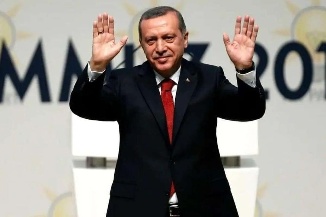 اردوغان: قویاً با طرح‌های تقسیم سوریه مخالف هستیم؛ اگر ابتکارات دیپلماتیک بی پاسخ بمانند، موضع ما روشن است/ ترکیه اجازه نخواهد داد که در دمشق دژاوو (تکرار گذشته) رخ دهد/ غزه به اندازه کافی خون، اشک و ویرانی را تجربه کرده؛ این شرمساری باید فوراً پایان یابد/ هرگز با هیچ قدرت جهانی سازش نمی‌کنیم و حاکمیت خود را موضوع مذاکره قرار نمی‌دهیم