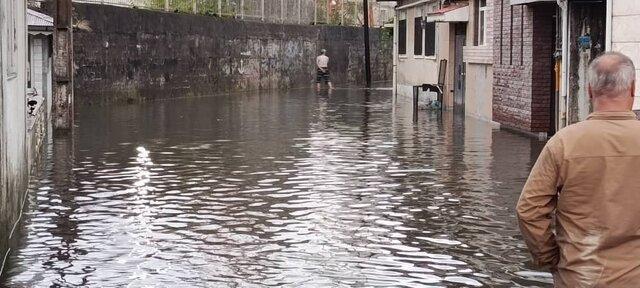در پی بارندگی‌های شدید/ آب گرفتگی ۳۵ واحد مسکونی در بندرانزلی