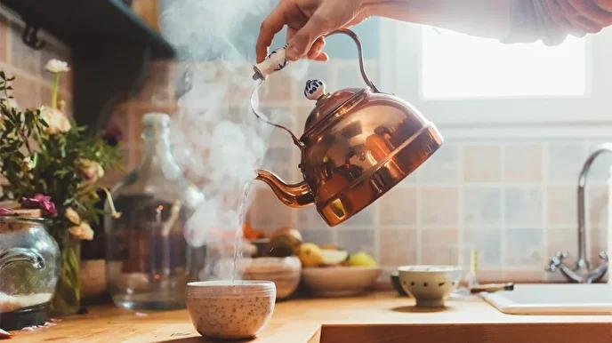 با این ۱۰ ترفند طبیعی و بدون هزینه، هوای خشک خانه را مرطوب کنید!