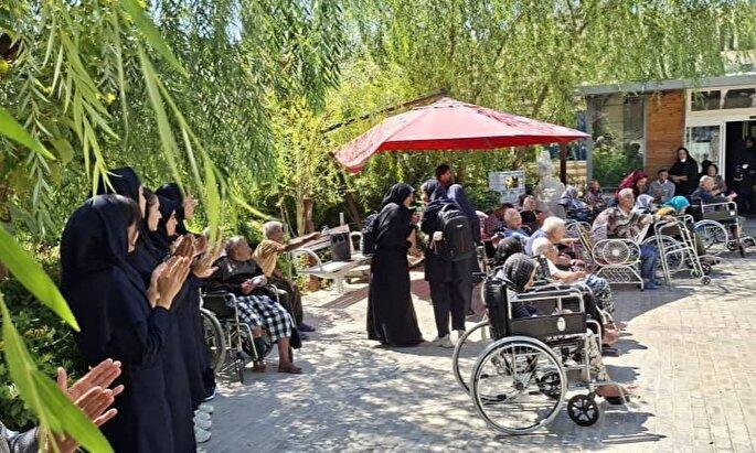 ارتباط میان نسل‌ها ضامن انسجام اجتماعی است