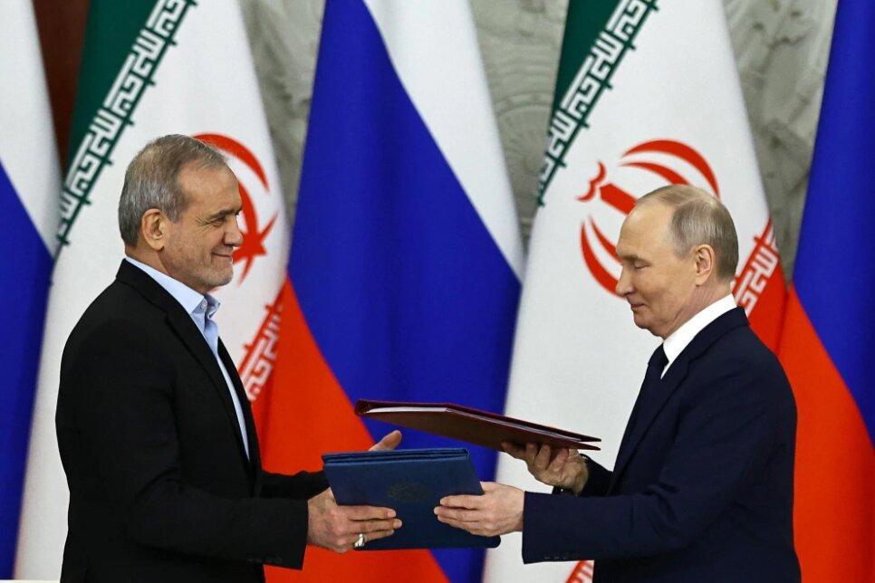 معاهده مشارکت راهبردی روسیه و ایران رسماً اجرایی شد