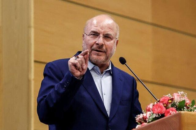 دشمن فهمید نیاز به ۳۰۰ پهپاد نیست با یک موشک او را می زنیم
