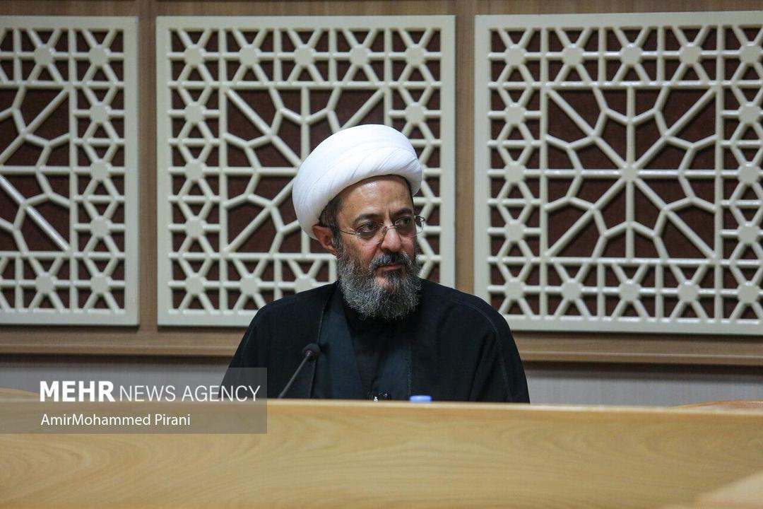 نماینده حزب‌الله لبنان در قم: سلاح و پرچم مقاومت بر زمین نخواهد ماند