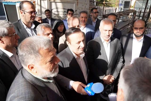 بازدید معاون رئیس‌جمهور از پروژه‌های درمانی در قزوین