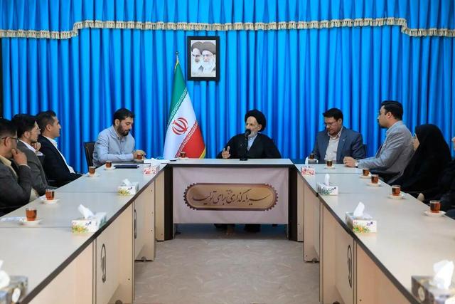 امام جمعه بیرجند: پیوند دین و دانش، مسیر نجات بشریت است
