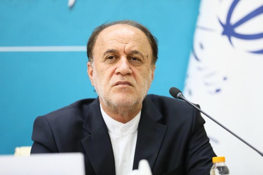 نایب رییس مجلس: واگذاری اقتصاد به مردم چاره حل مشکلات کشور است