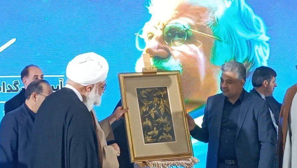 فیلم| رونمایی از یک اثر استاد فرشچیان برای نخستین بار در مشهد