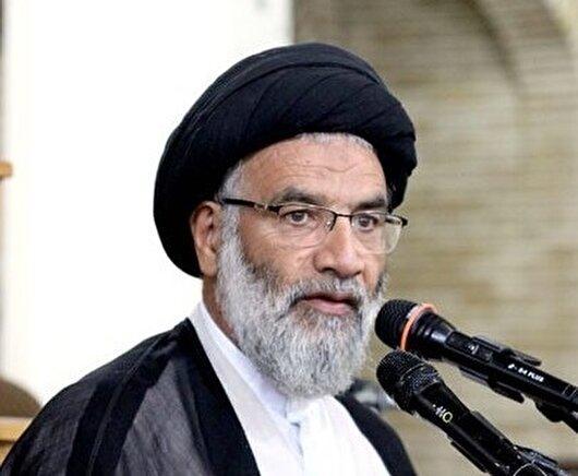 مسئولان تمام وقت خود را برای حل مشکلات اقتصادی بگذارند/وحدت و یکپارچگی مردم باعث عقب‌نشینی دشمن شده است