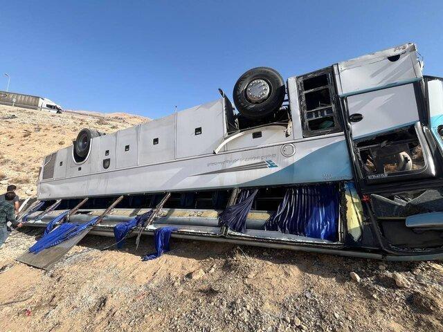 جزئیات حادثه سقوط اتوبوس به دره در جاده دماوند