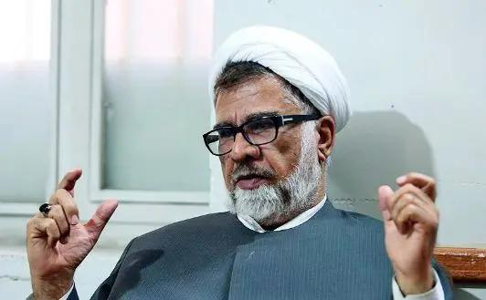 فاضل میبدی: ادبیات رساله‌های عملیه، با نیازهای امروز همخوانی ندارد/ برخی از شیوه‌های رانندگی حرام است