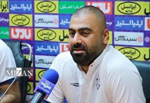 زارع: اگر مشکل شخصی با من دارند، حاضرم کنار بروم/ برخی تصمیمات داور در دیدار با خیبر جای سؤال داشت
