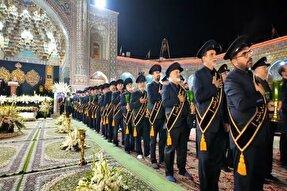 آیین شمع‌گردانی خادمان در حرم بانوی کرامت برگزار شد + فیلم