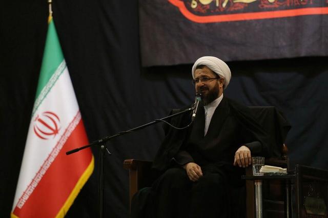انقلاب ایران به برکت وجود حضرت معصومه(س) و امام رضا(ع) به ثمر رسید