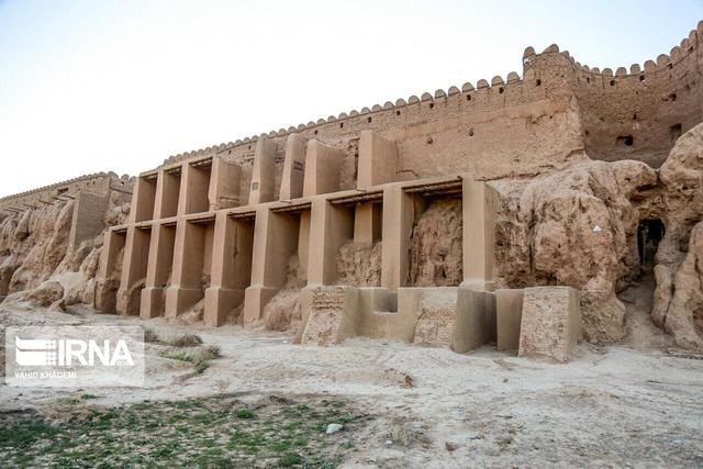 مرمت پیکر زخمی دومین بنای خشتی ایران