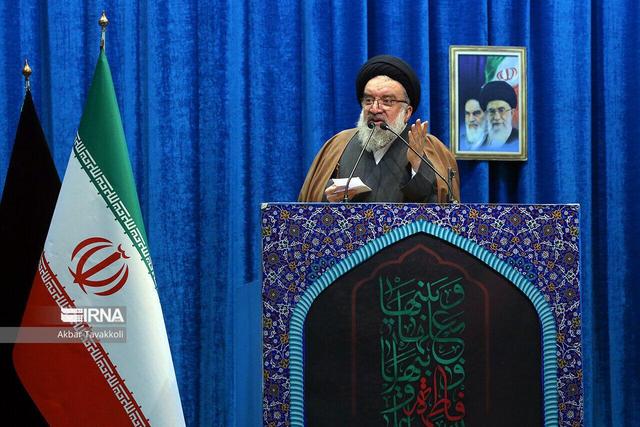 آیت الله خاتمی: تاکید خداوند در قرآن حفظ یادش قلبی و زبانی است