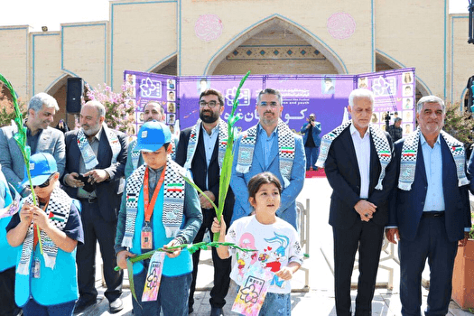 افتتاح سی‌وهفتمین جشنواره بین‌المللی فیلم‌های کودک و نوجوان در اصفهان