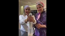 آشپزی فاطمه گودرزی به همراه عروسش (فیلم)