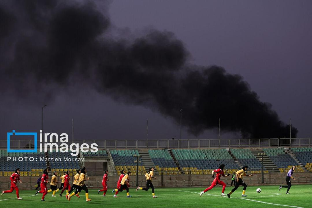 عکس روز | لیگ برتر فوتبال زنان - پرسپولیس و پالایش گاز ایلام