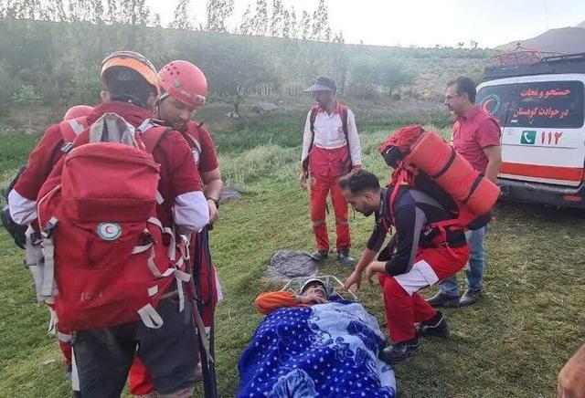 ۲ مصدوم بدحال حادثه بالگرد اشترانکوه به مراکز درمانی منتقل شدند