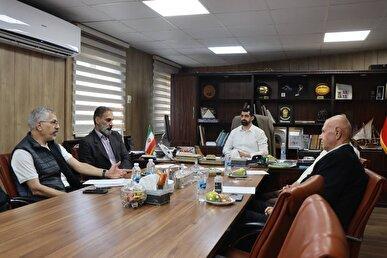 مانولوپولوس در تیم ملی می‌ماند
