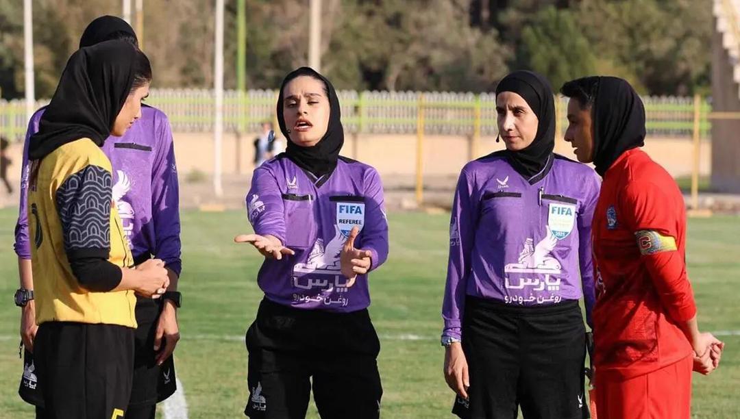 داوران ایرانی در لیگ قهرمانان بانوان آسیا ۲۰۲۵؛ ذکایی و سیفی نماینده ایران شدند