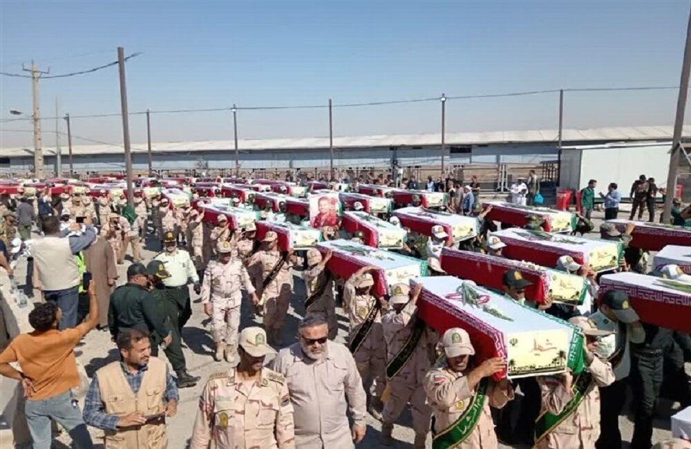 ورود پیکرهای مطهر ۴۴ شهید تازه تفحص‌شده به کشور