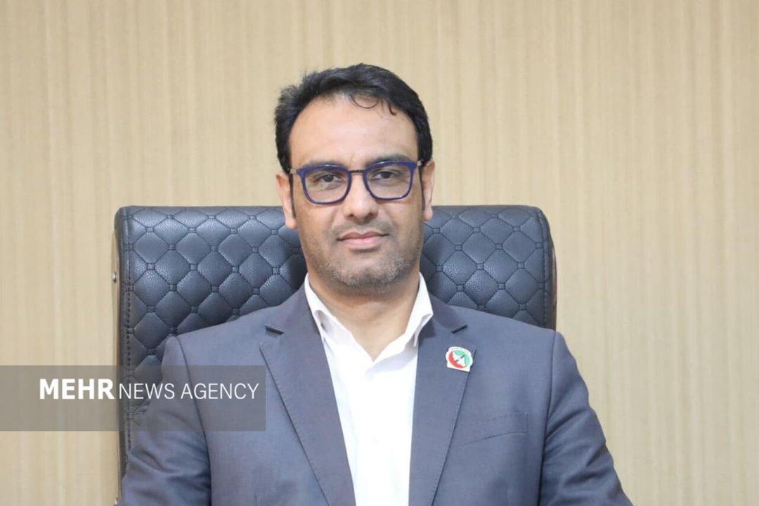 هیچ دانش‌آموزی به‌دلیل فقر نباید از تحصیل بازبماند