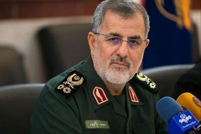 سردار پاکپور: هر حرکت دشمن در جزایر خلیج فارس را با قدرت پاسخ می‌دهیم