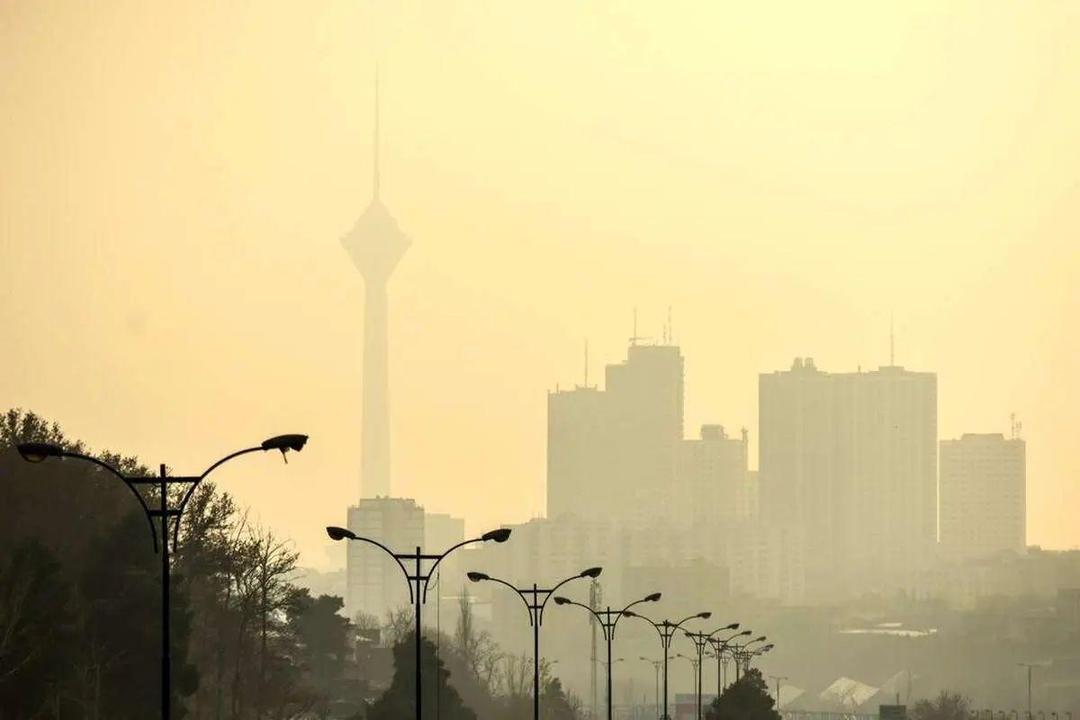 شرکت کنترل کیفیت هوا: هوای تهران با شاخص ۱۰۹، در وضعیت نارنجی و آلوده برای گروه‌های حساس قرار گرفت