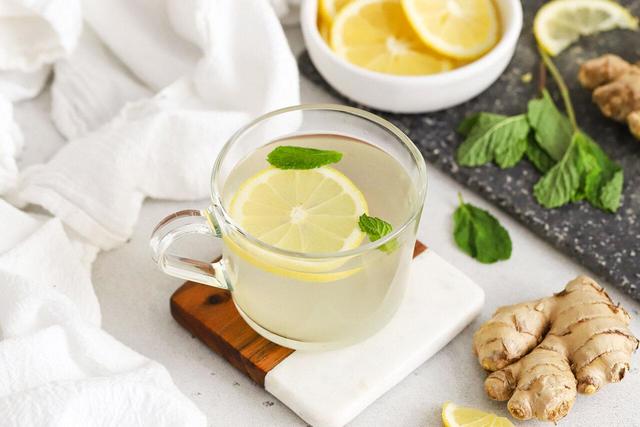 دمنوش لیمو زنجبیل برای چی خوبه ؟ | روش تهیه دمنوش لیمو زنجبیل برای روزهای خنک پاییز