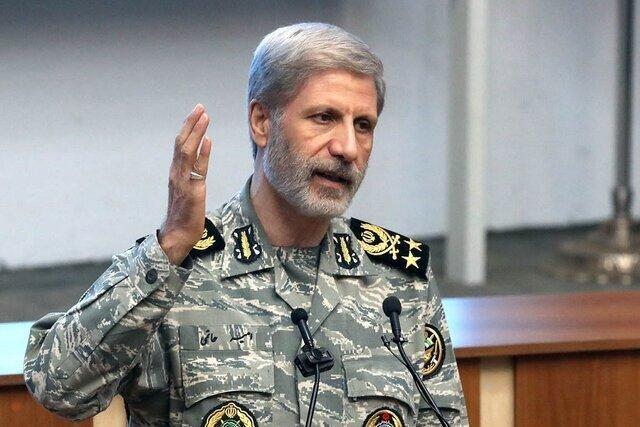 می خواهند القاء کنند که تحریم‌ها و حتی جنگ ۸ساله در نتیجه وجود نظام جمهوری اسلامی است