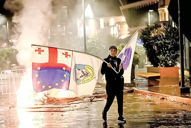 گرجستان در تقاطع بحران‌ها