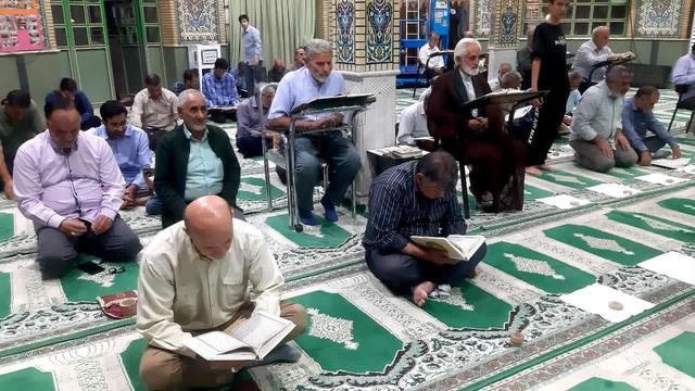 حضور مردم در محافل انس با قرآن نشان از اشتیاق جامعه به معارف قرآنی است