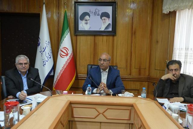 استاندار کرمانشاه بر ضرورت برخورد قاطع با گران‌فروشان تاکید کرد