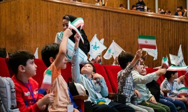 مدیرعامل کانون پرورش فکری: در مورد اجرای «سند ملی کودک» منتظر اقدامات وزارت فرهنگ هستیم