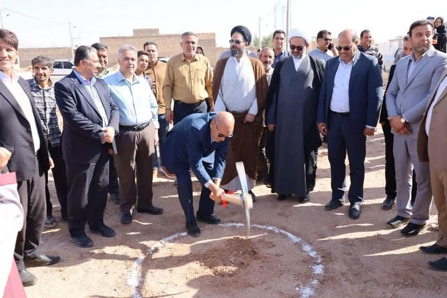 ساخت مدرسه خیری با ۱۸۰ میلیارد ریال اعتبار در مهریز یزد آغاز شد
