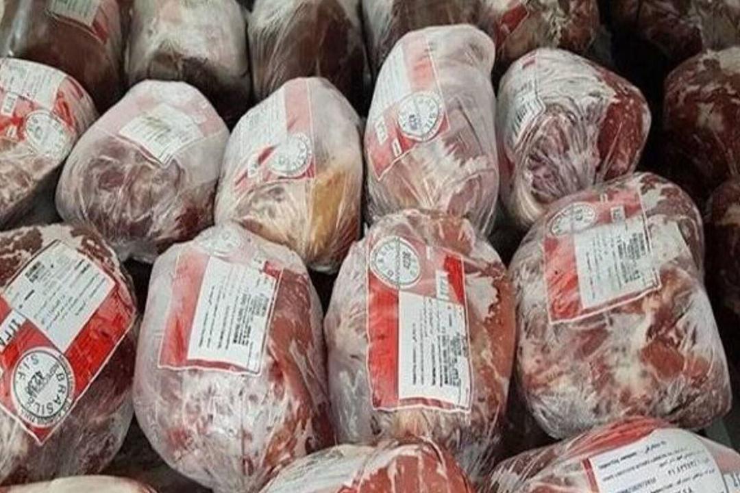 ۴۰ تن گوشت تنظیم بازار احتکاری در مشهد توقیف شد